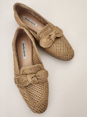 Charles David Finite Tan Woven Bow Loafers